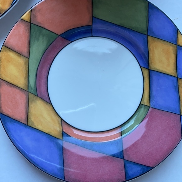 Victoria and Beale prism cups and saucers - Picture 4 of 7